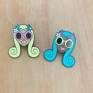 Etsy Diva Pin Pair